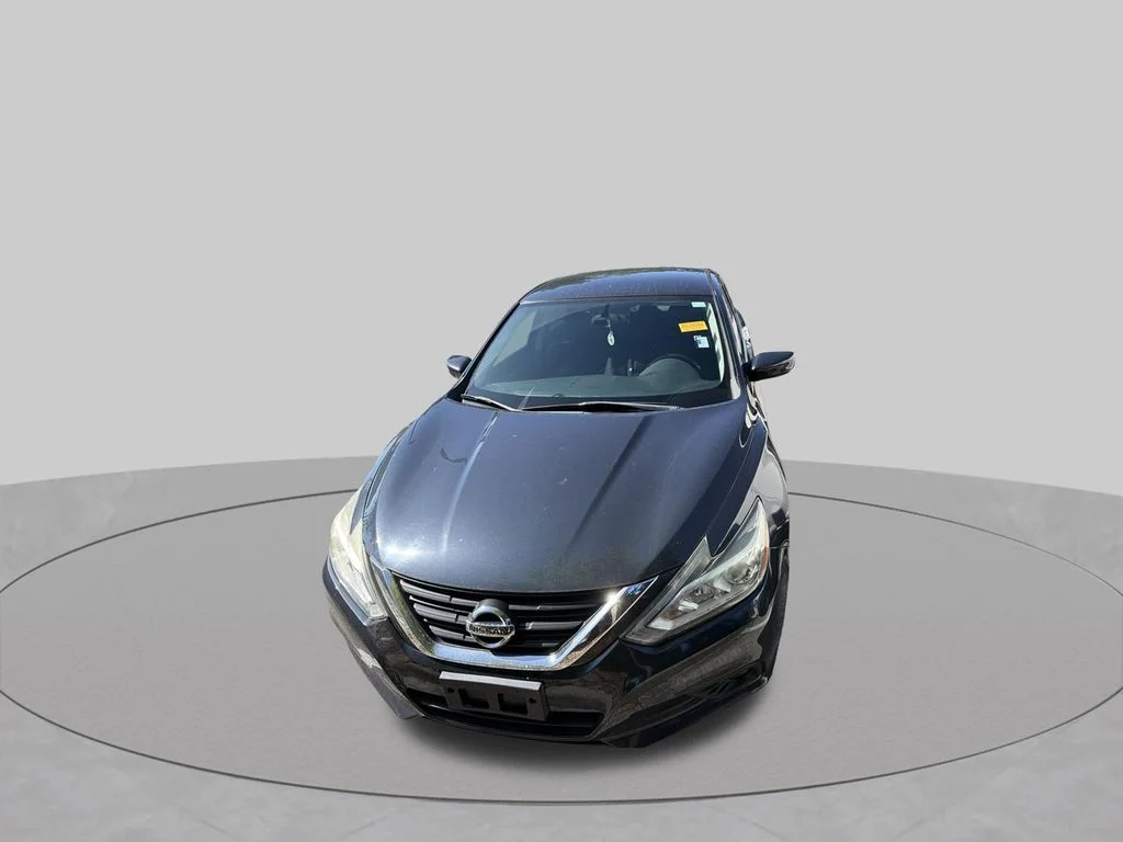 Used 2017 Nissan Altima SV with VIN 1N4AL3AP1HC488934 for sale in Titusville, FL