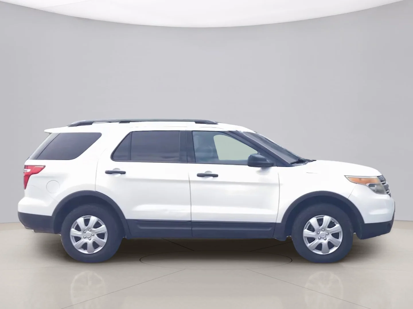 Used 2014 White Ford BASE 4WD image 6