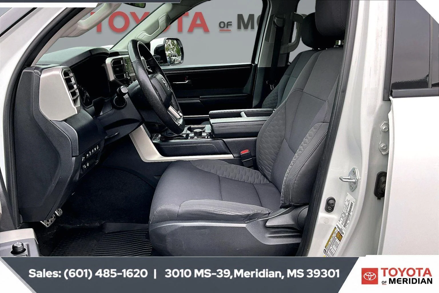 Used 2023 Ice Cap Toyota SR5 image 18