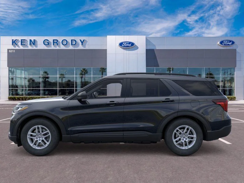 New 2026 Agate Black Metallic Ford Active image 4