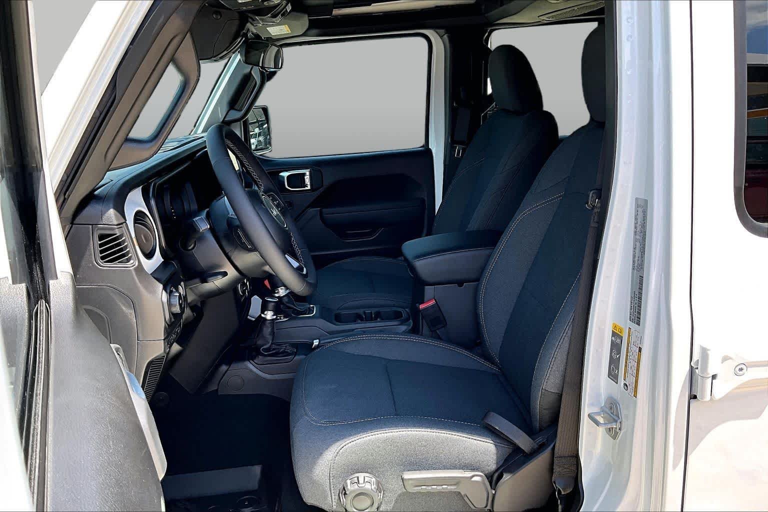 New 2026 Bright White Clearcoat Jeep Sport S image 10