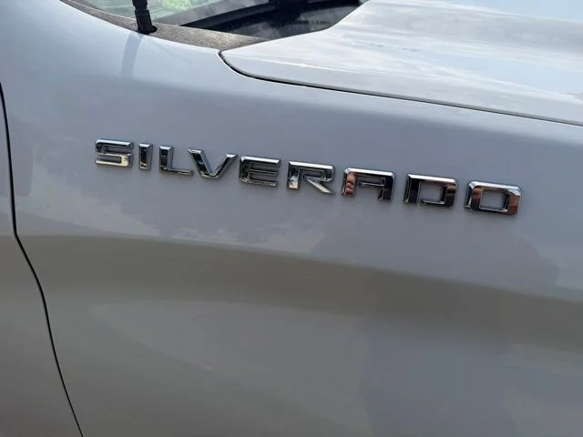Used 2019 White Chevrolet Custom image 2
