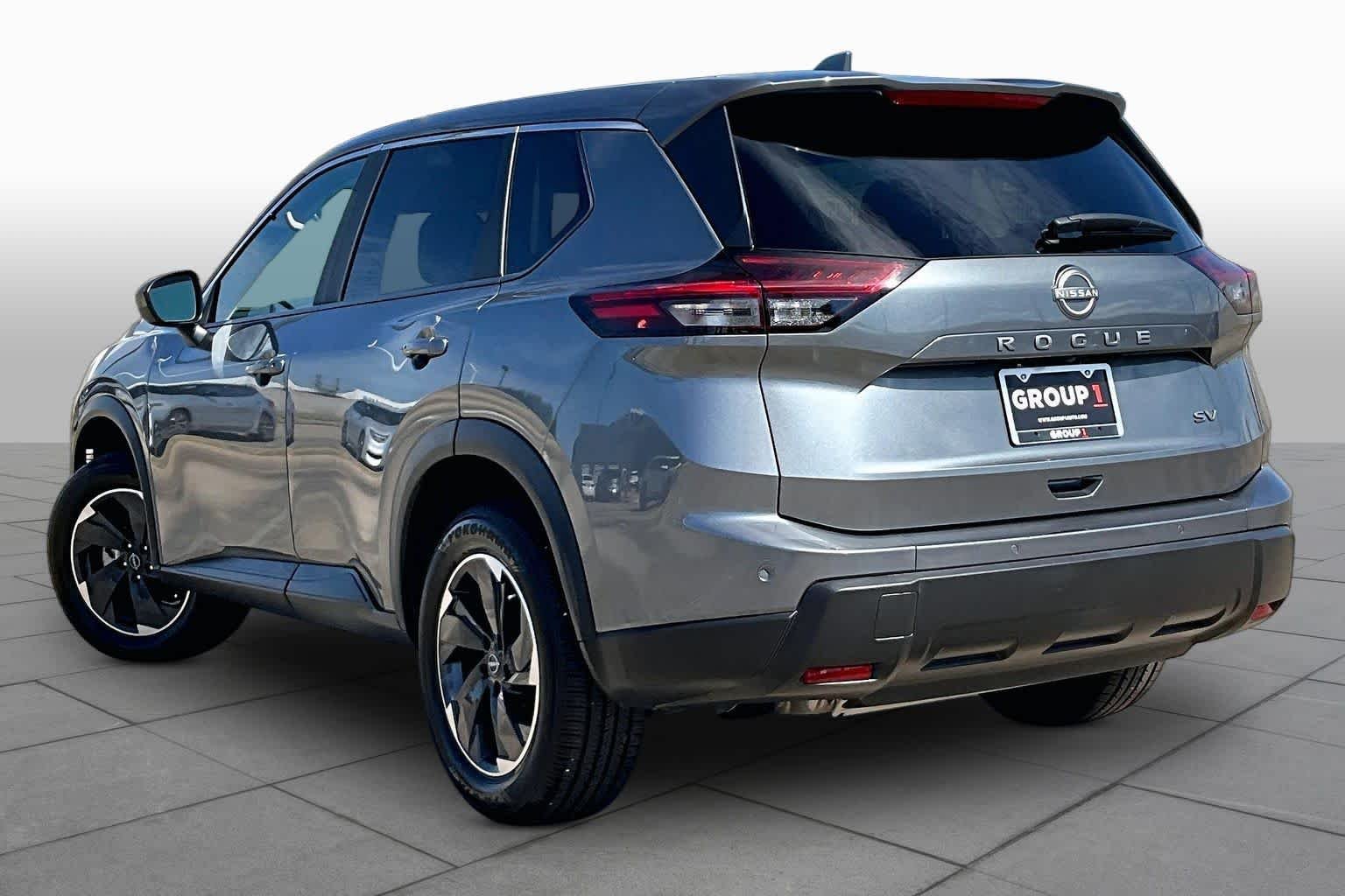 Used 2024 Gun Metallic Nissan SV image 12