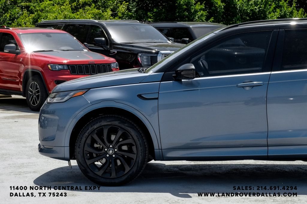 Certified Used 2023 Byron Blue Metallic Land Rover SE R-Dynamic image 10