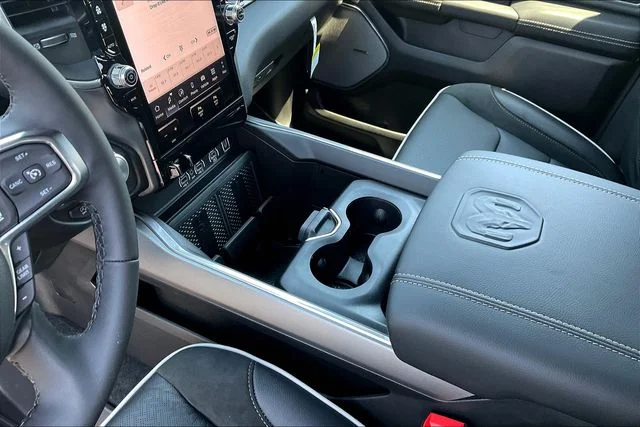2026 RAM 1500 Laramie - Photo 8