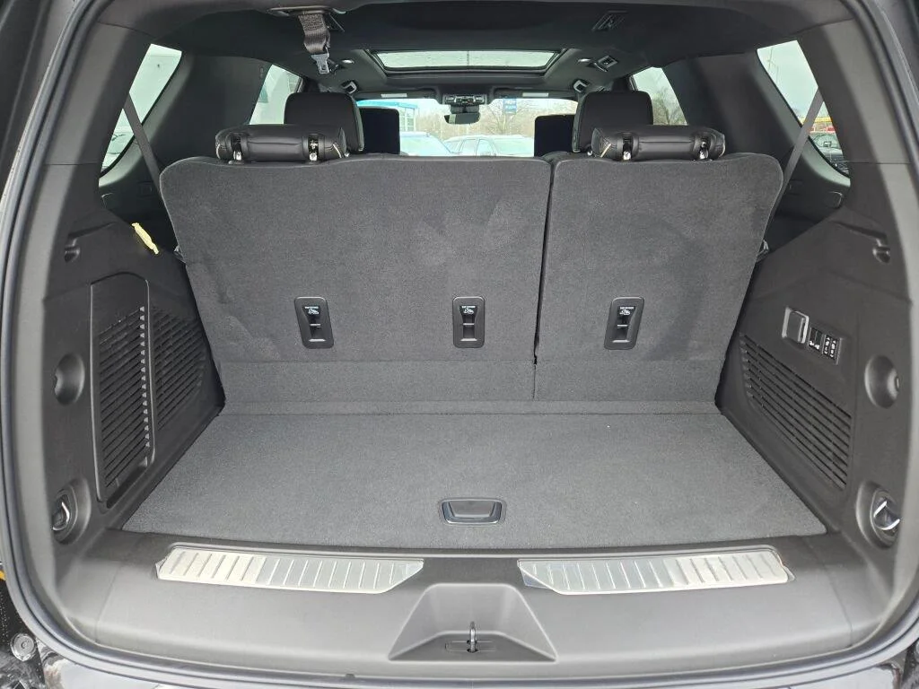 2026 Chevrolet Tahoe Premier - Photo 15