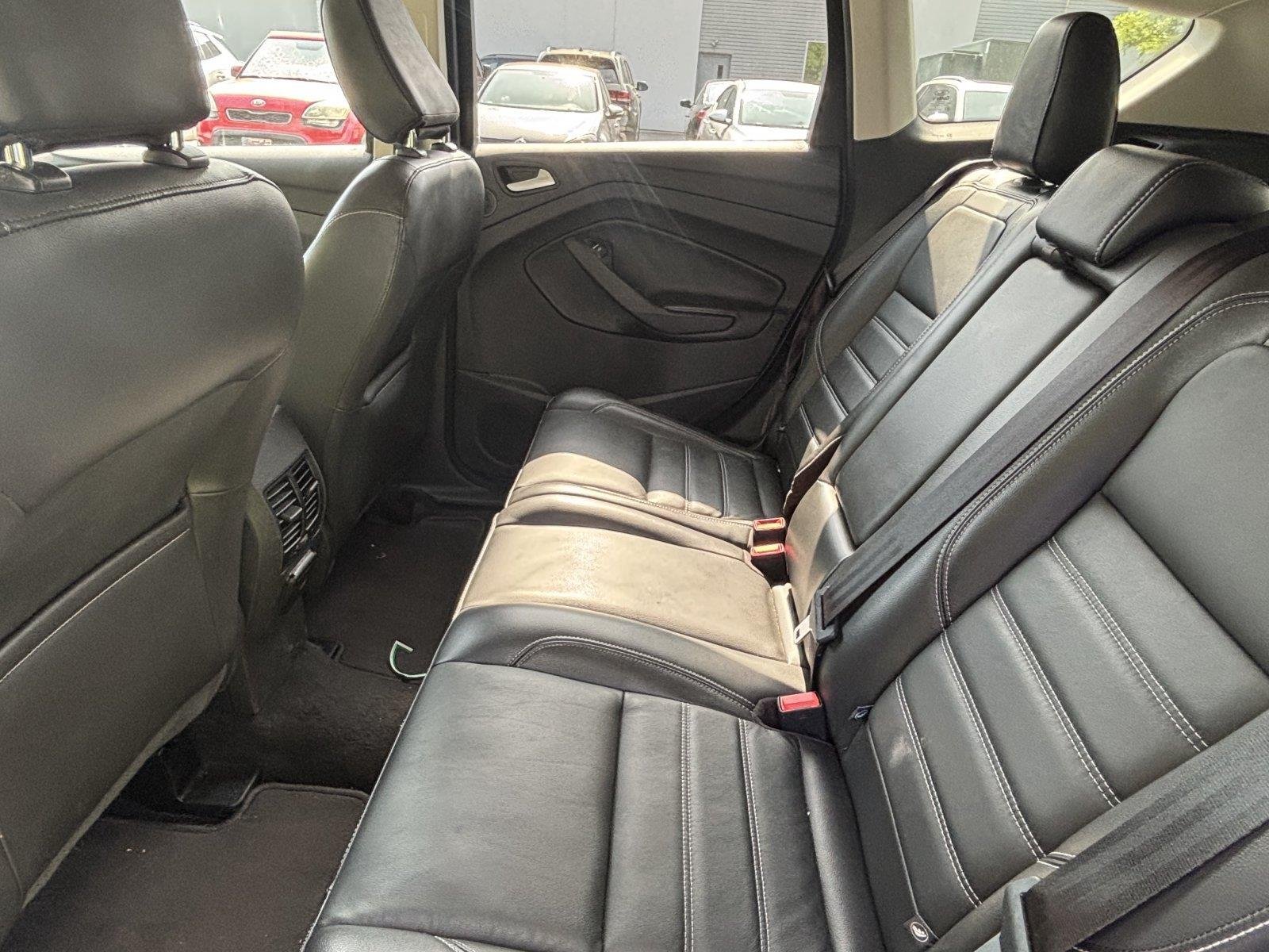 Used 2019 Magnetic Ford Titanium image 23