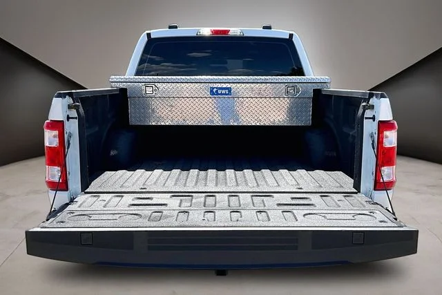Used 2023 White Ford XL image 7