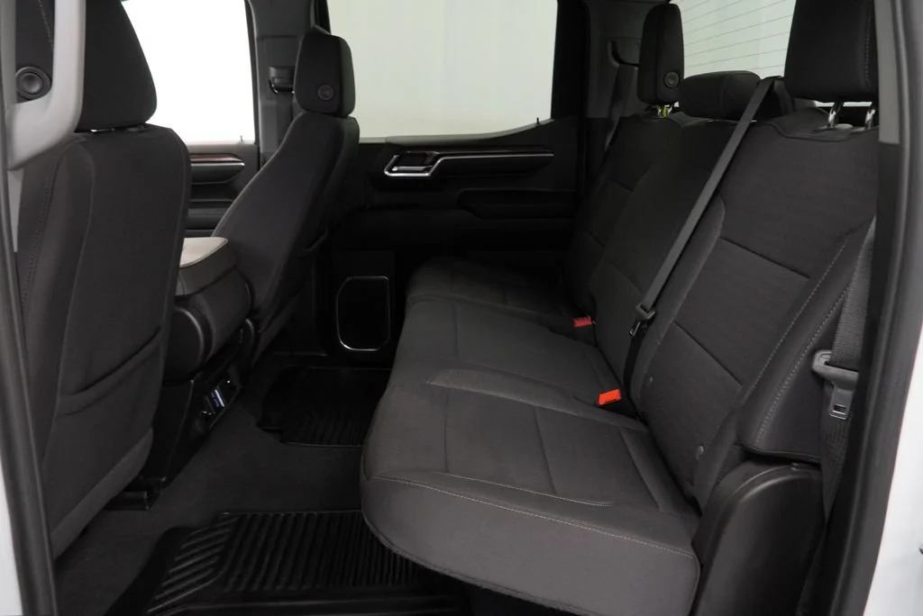 Used 2024 Summit White Chevrolet LT (2FL) image 12