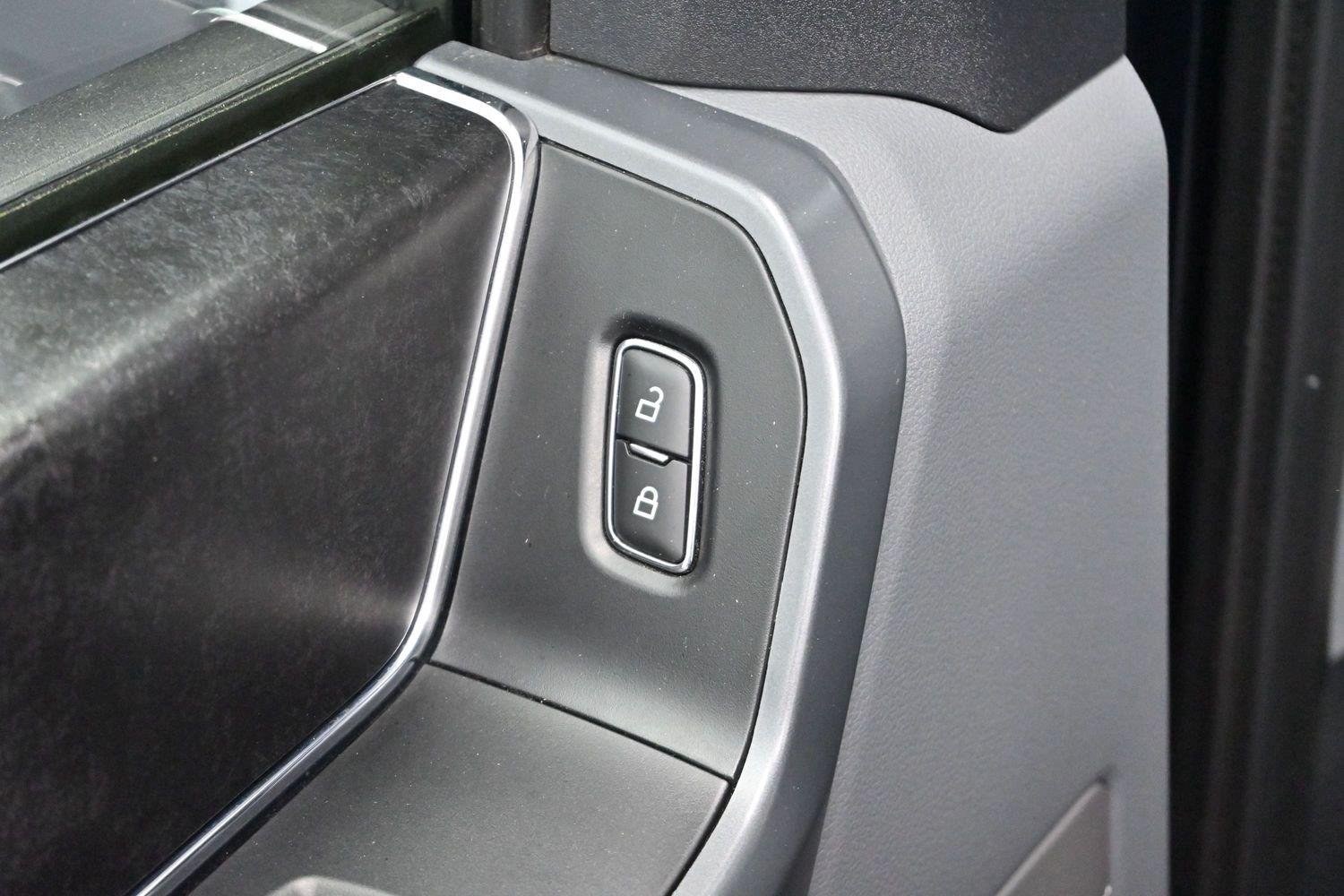 Used 2022 Antimatter Blue Ford XLT image 10