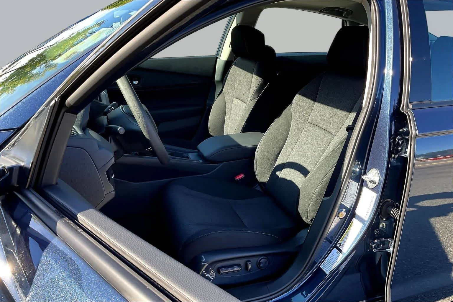 New 2026 Canyon River Blue Metallic Honda SE image 9