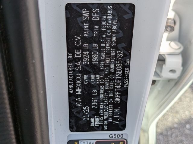 Certified Used 2025 White Kia LXS image 42