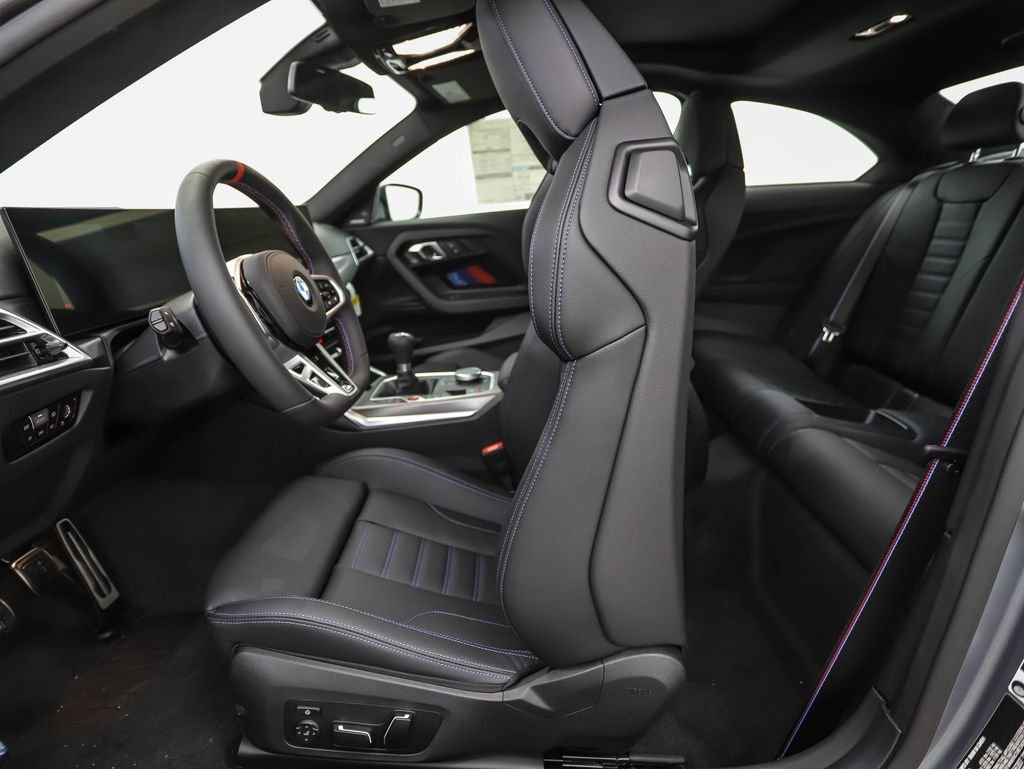 New 2026 Frozen Pure Grey Metallic BMW Base image 22