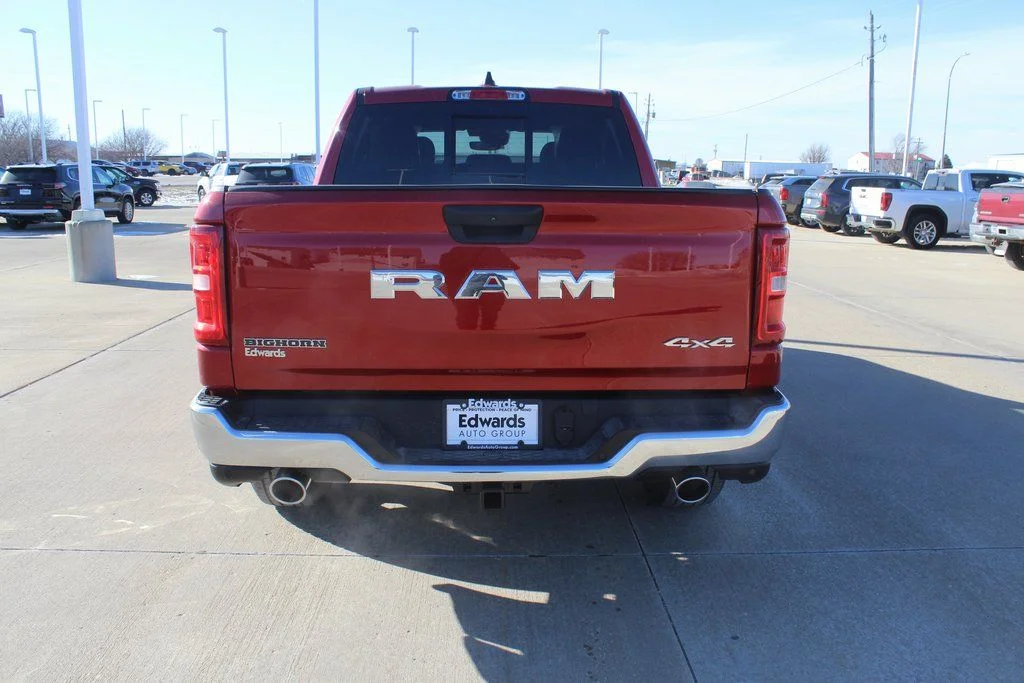 New 2026 Molten Red Pearl-Coat Exterior Paint RAM Big Horn/Lone Star image 4