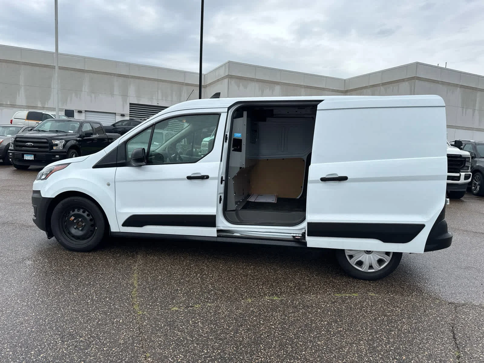 Used 2022 Frozen White Ford XL image 5