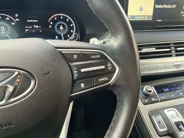 Used 2020 Black Hyundai Limited image 30