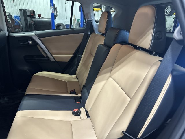 Used 2016 Barcelona Red Metallic Toyota Limited image 30