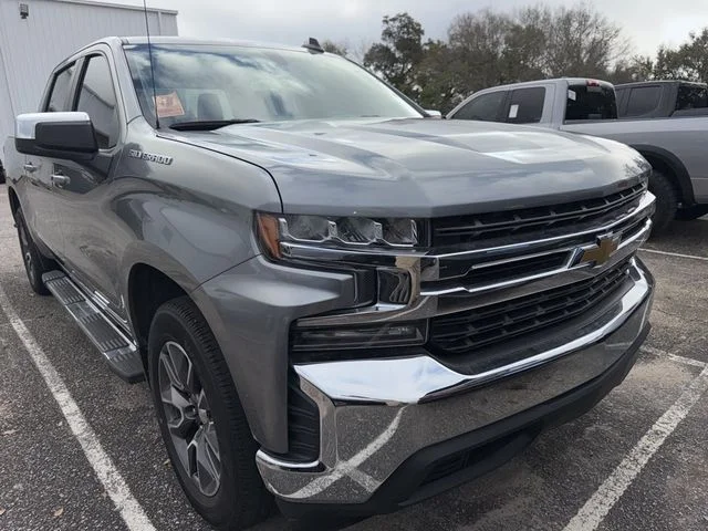 Used 2020 Gray Chevrolet LT image 3