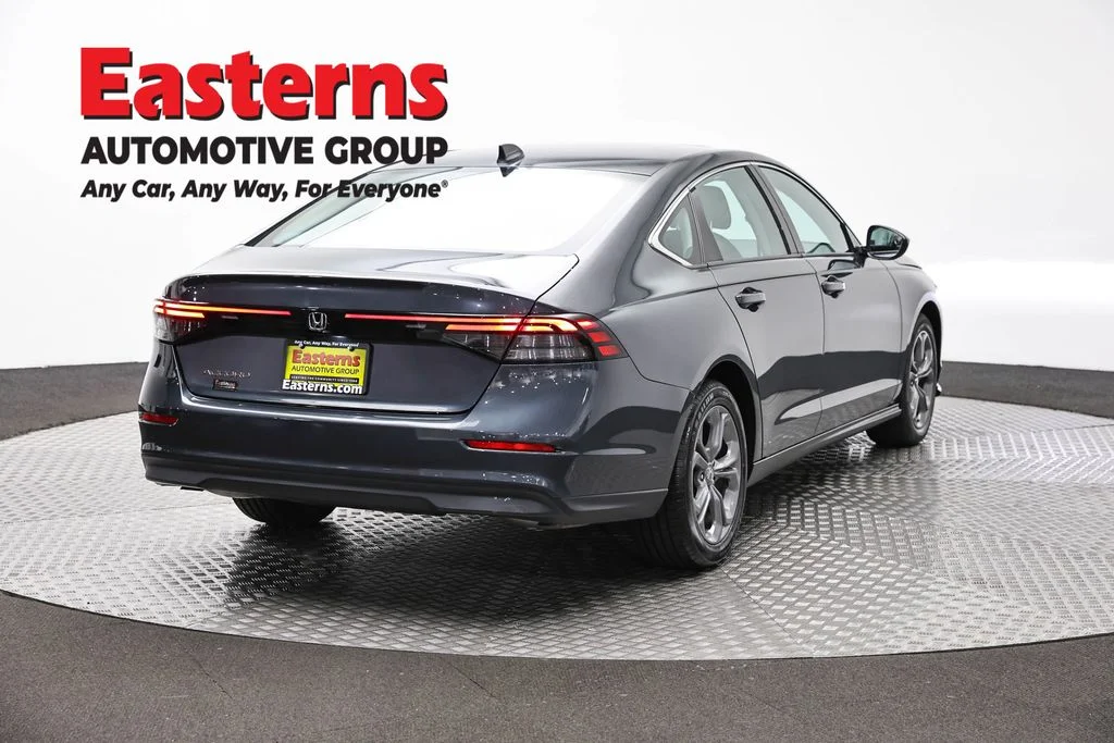 Used 2024 Gray Honda EX image 5