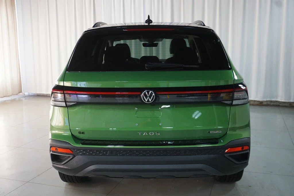 New 2026 Moss Green Volkswagen 1.5T SE Black image 6