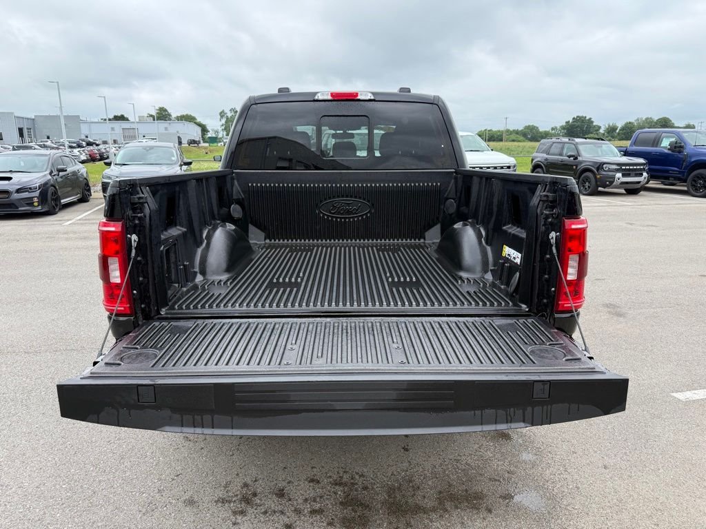 Used 2023 Black Ford XLT image 37