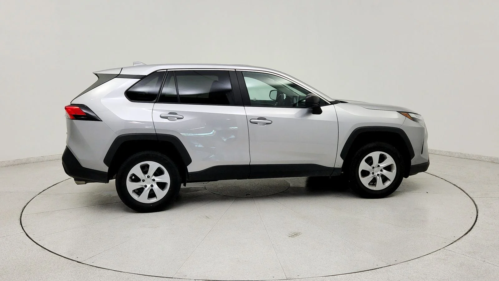 Used 2025 Silver Toyota LE image 8