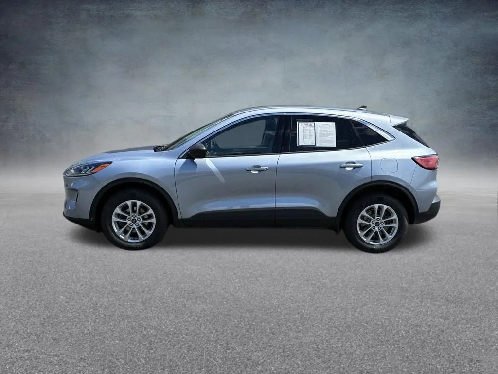 Used 2022 Ford Escape SE with VIN 1FMCU9G66NUB25998 for sale in Rome, NY