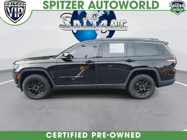 Used 2023 Black Jeep Laredo image 9