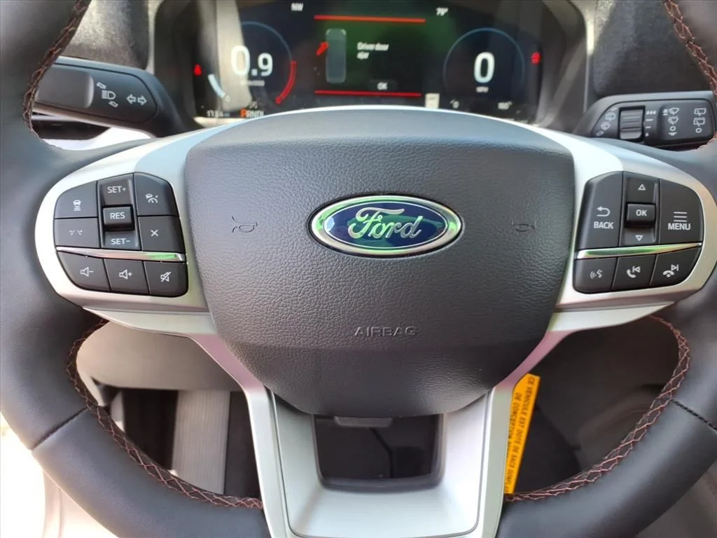 New 2026 Star White Metallic Tri-Coat Ford Active image 19
