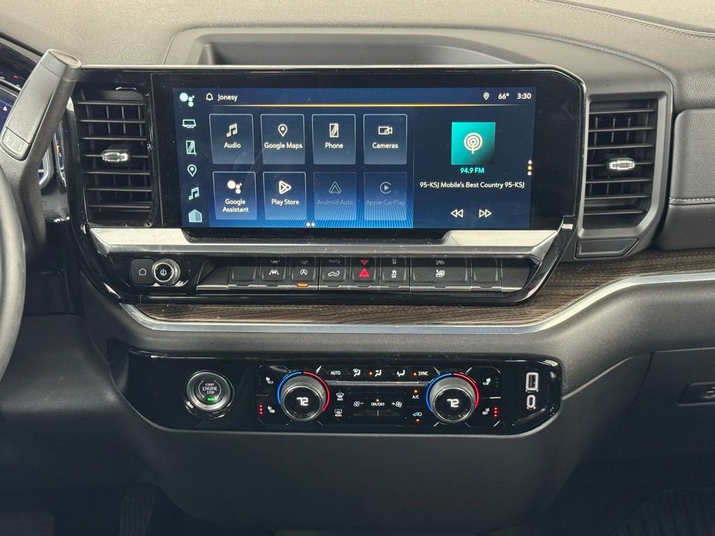 Used 2024 Gray Chevrolet LT image 30