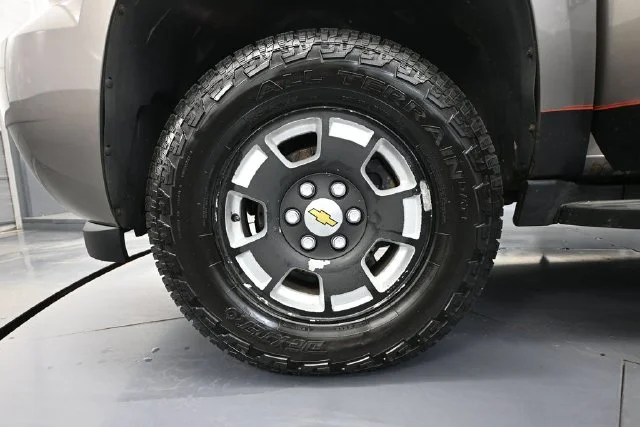 Used 2013 Gray Chevrolet LT image 12