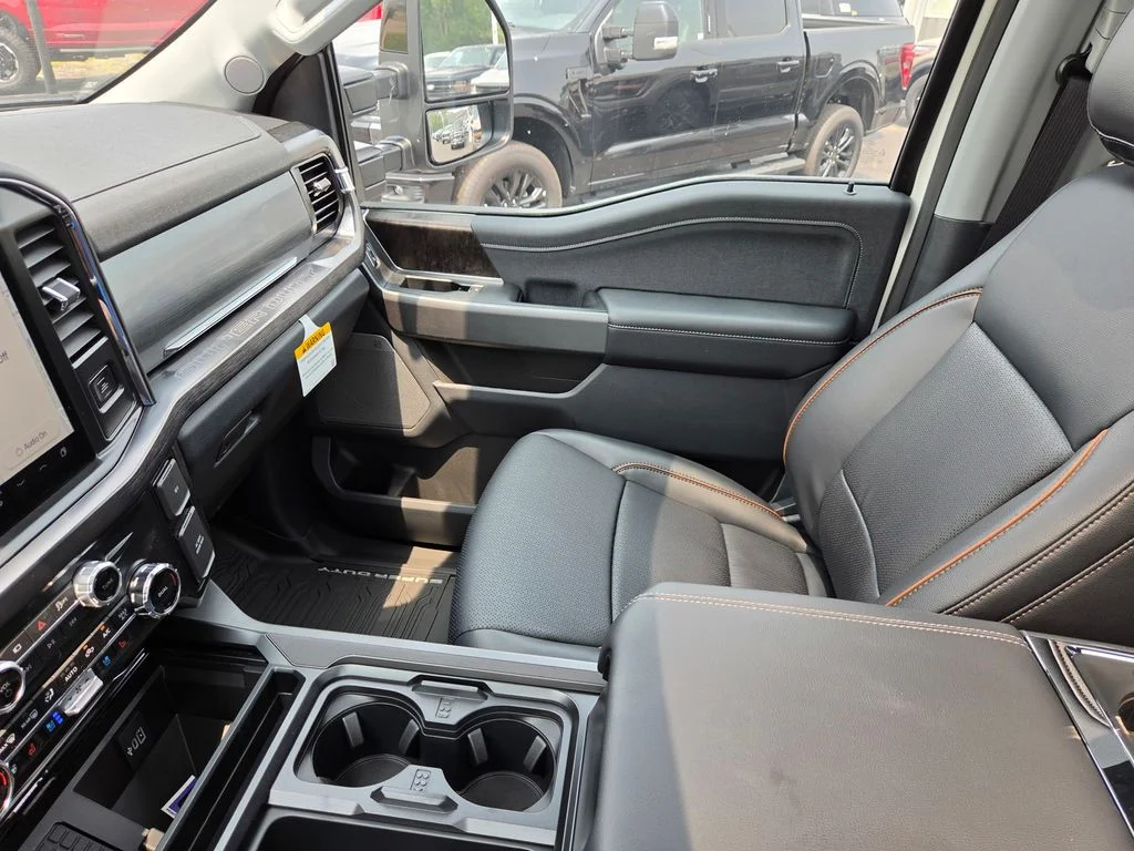 New 2026 Star White Metallic Tri-Coat Ford F-350® Lariat® image 9