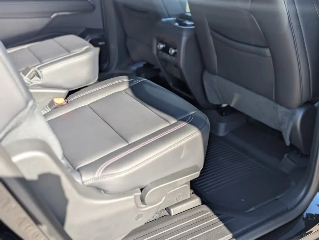 2026 GMC Acadia Elevation - Photo 37