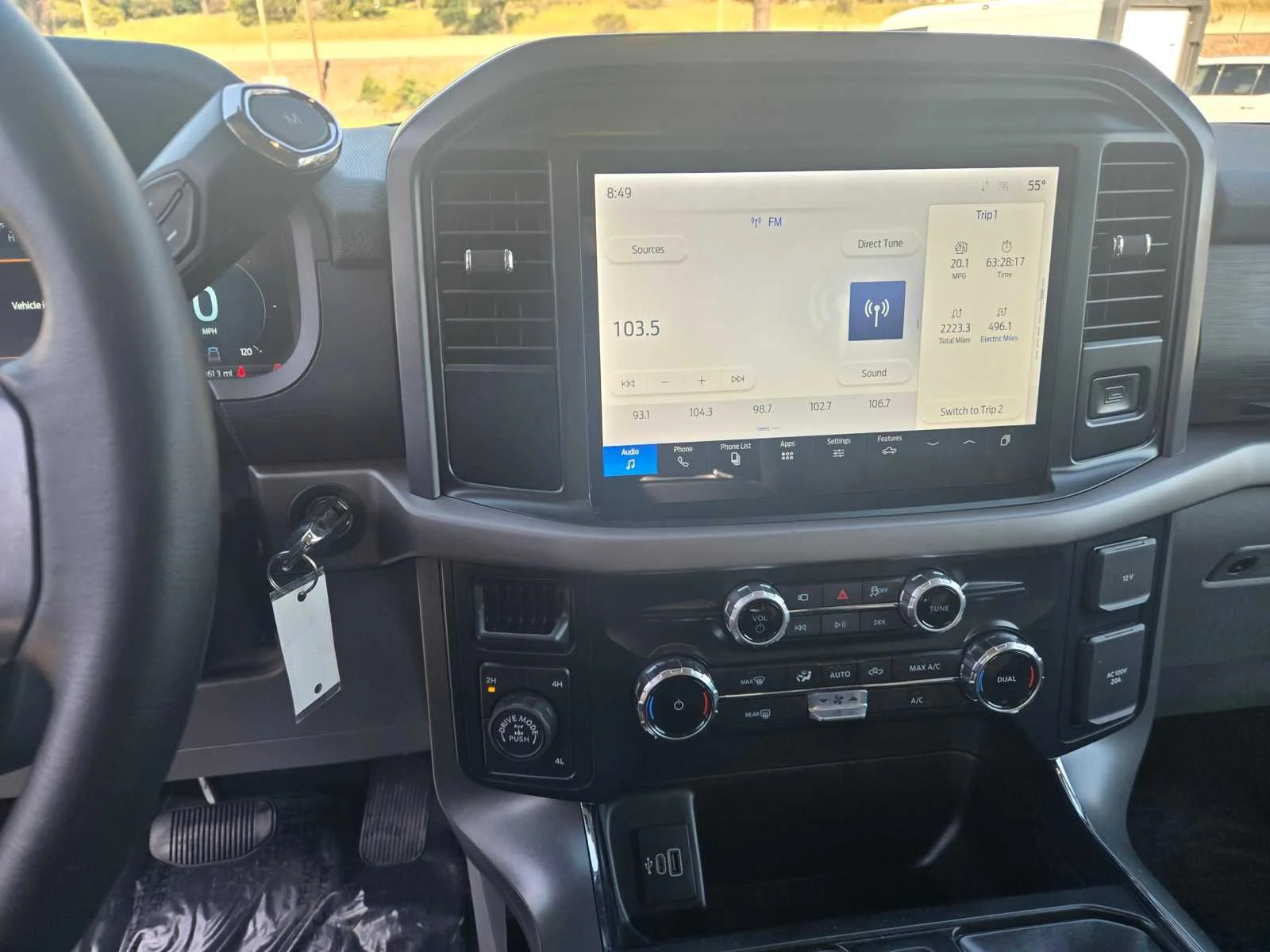 Used 2025  Ford XLT image 13
