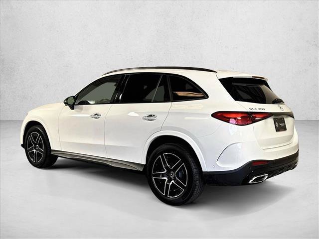 New 2026 Polar White Mercedes-Benz GLC 300 image 36