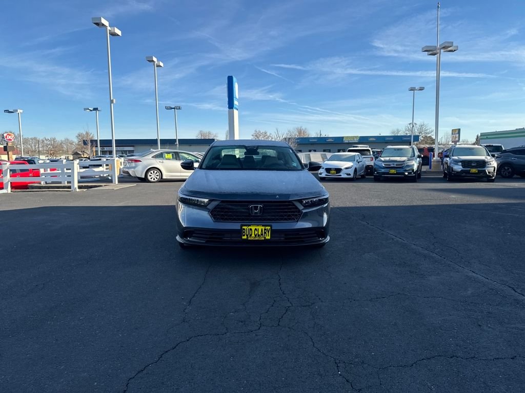 2025 Honda Accord SE - Photo 9