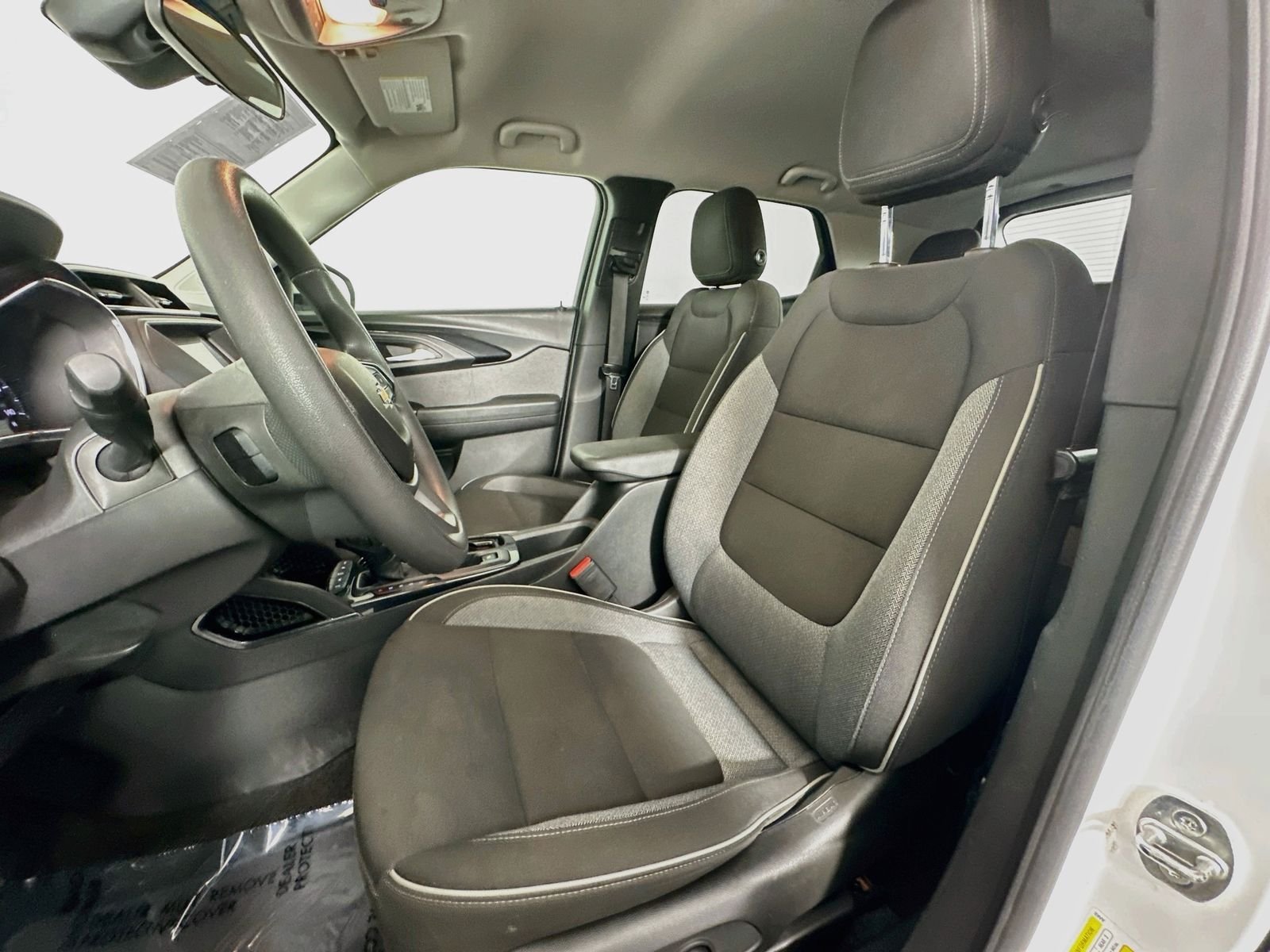 Used 2023 Summit White Chevrolet LT image 22