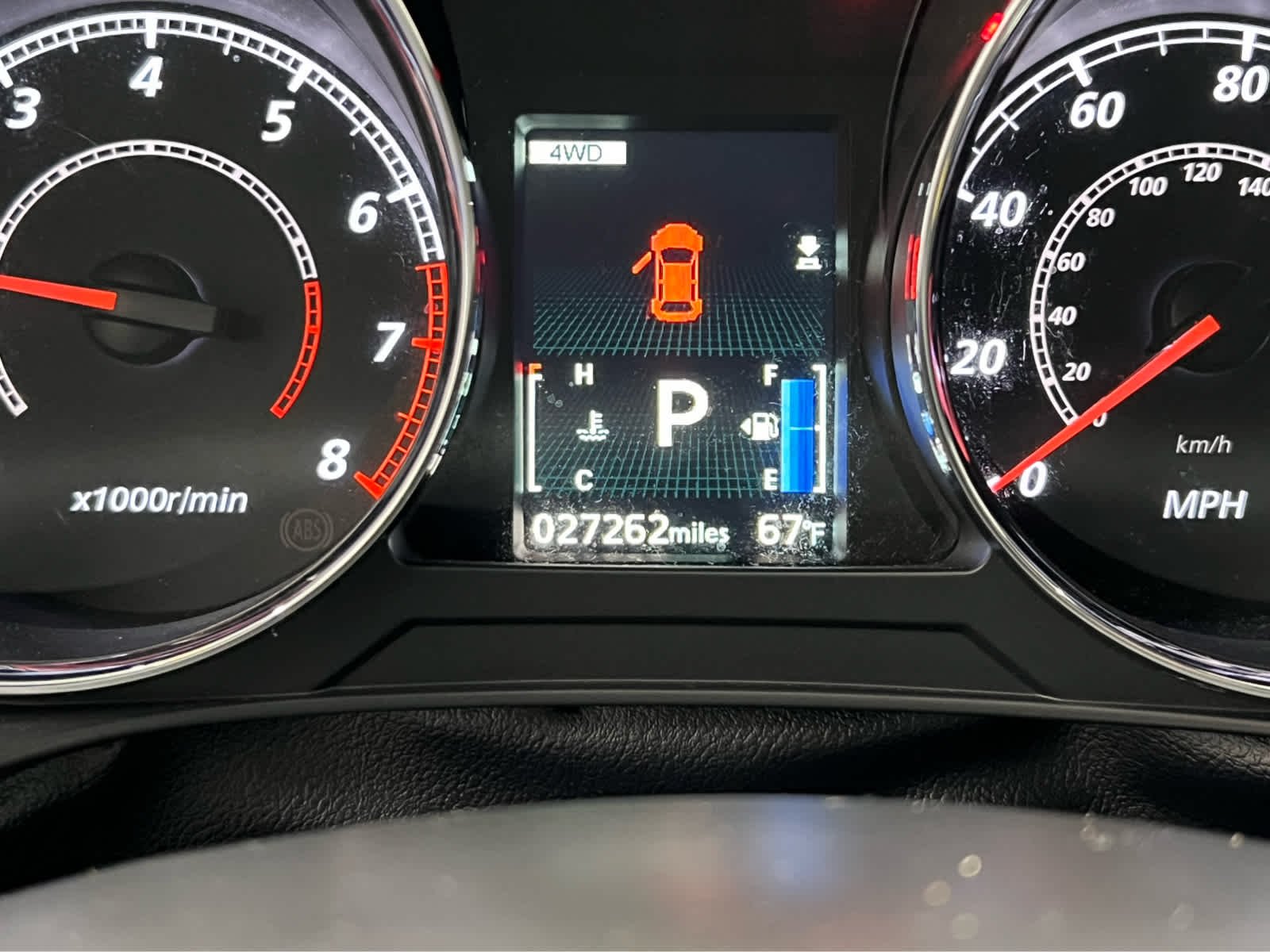 Used 2023 White Diamond Mitsubishi LE image 16