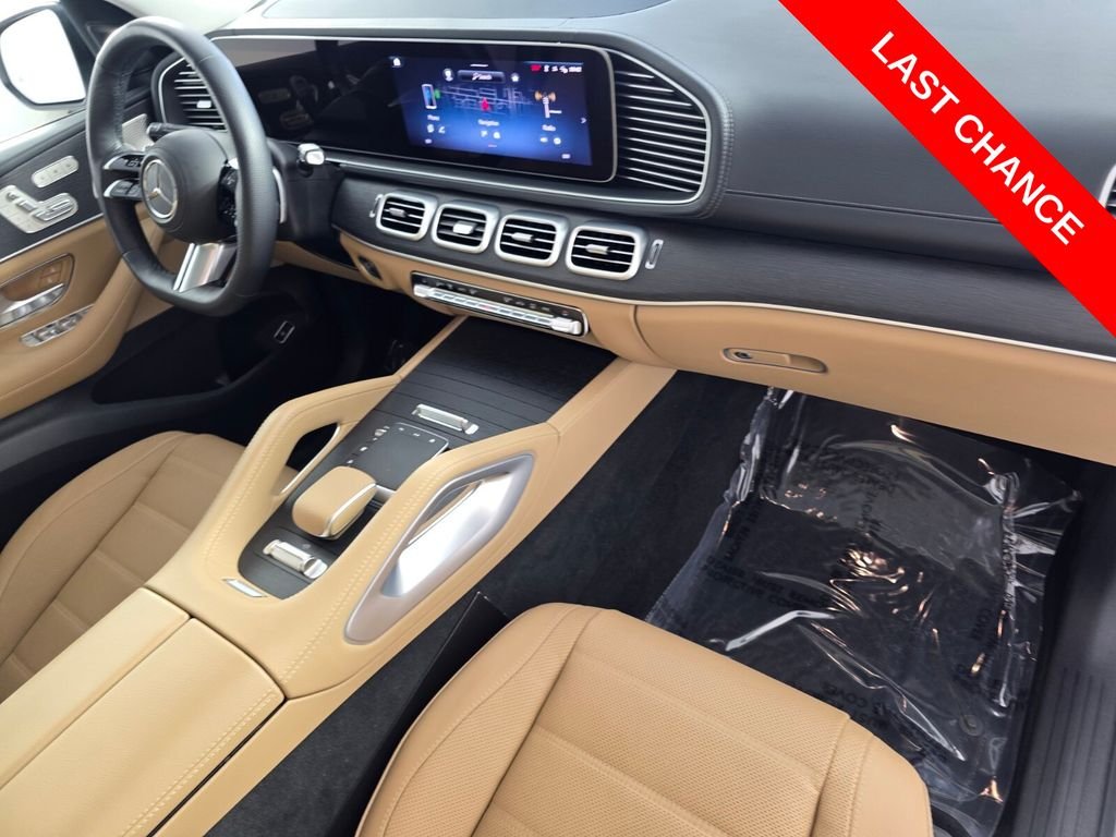 Certified Used 2025 Black Mercedes-Benz GLS 450 image 35