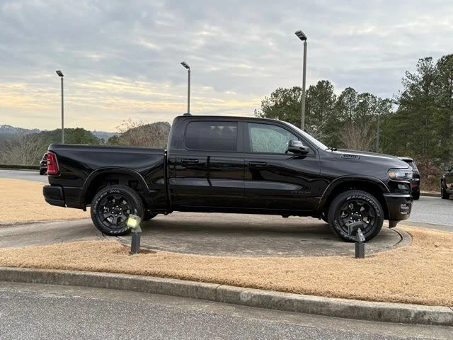 New 2026 Diamond Black Crystal Pearl-Coat Exterior Paint RAM Big Horn/Lone Star image 8