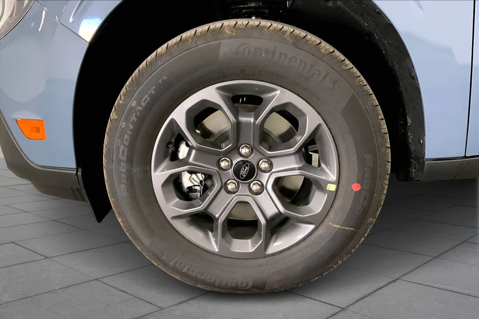 New 2026 Azure Gray Metallic Tri-Coat Ford XLT image 9
