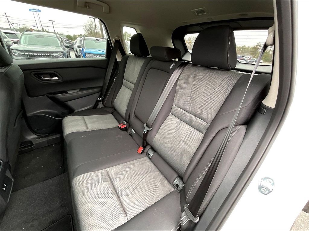 New 2026 Everest White Pearl TriCoat Nissan SV image 14
