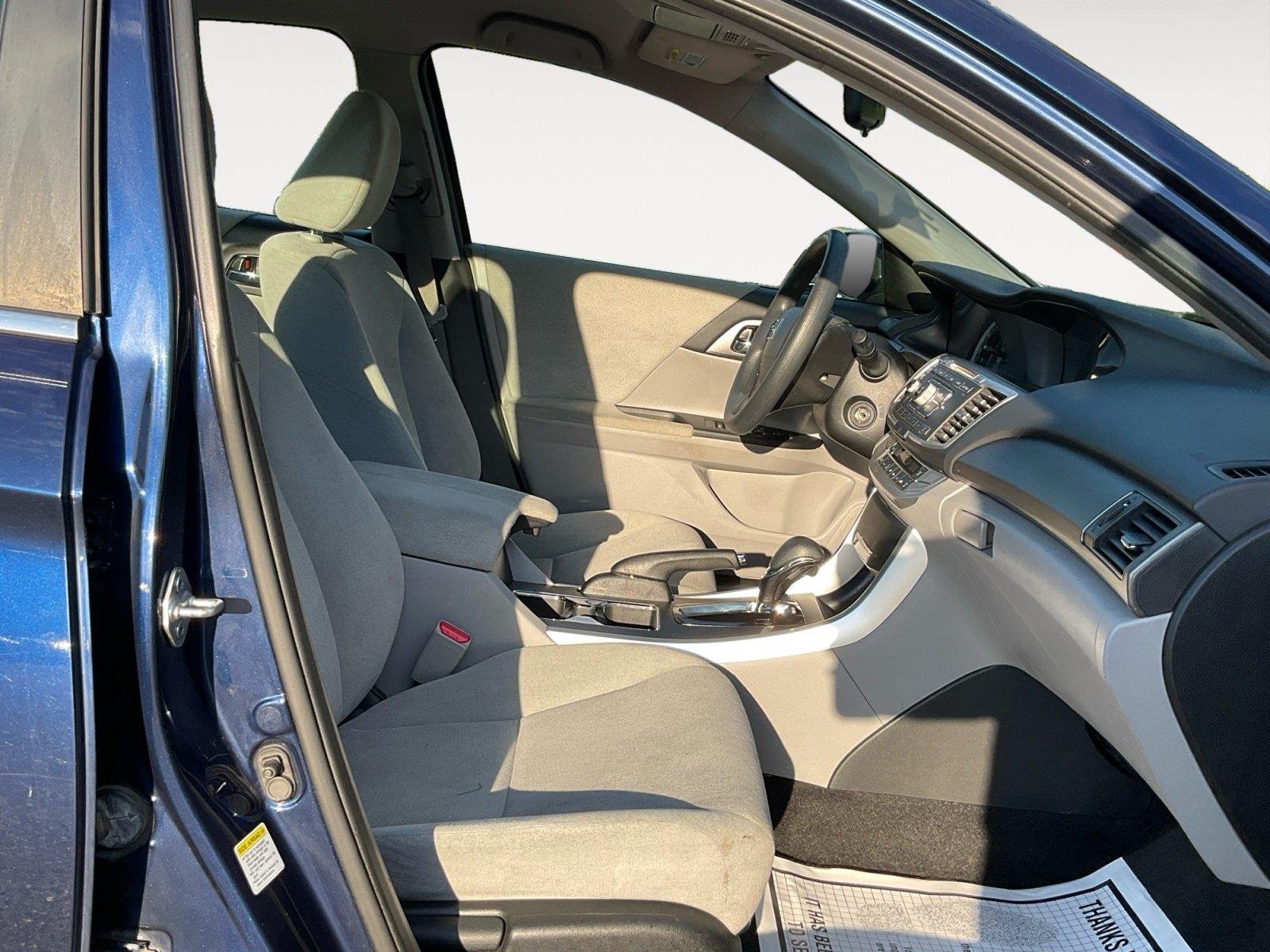 Used 2013 Obsidian Blue Pearl Honda LX image 15