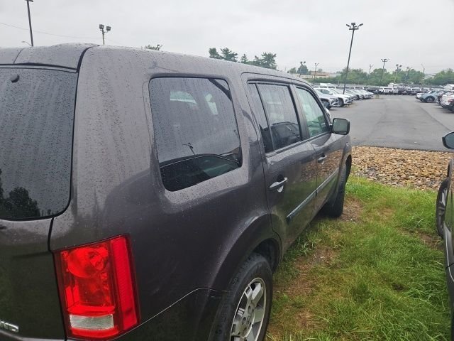Used 2012 Beige Honda LX image 6
