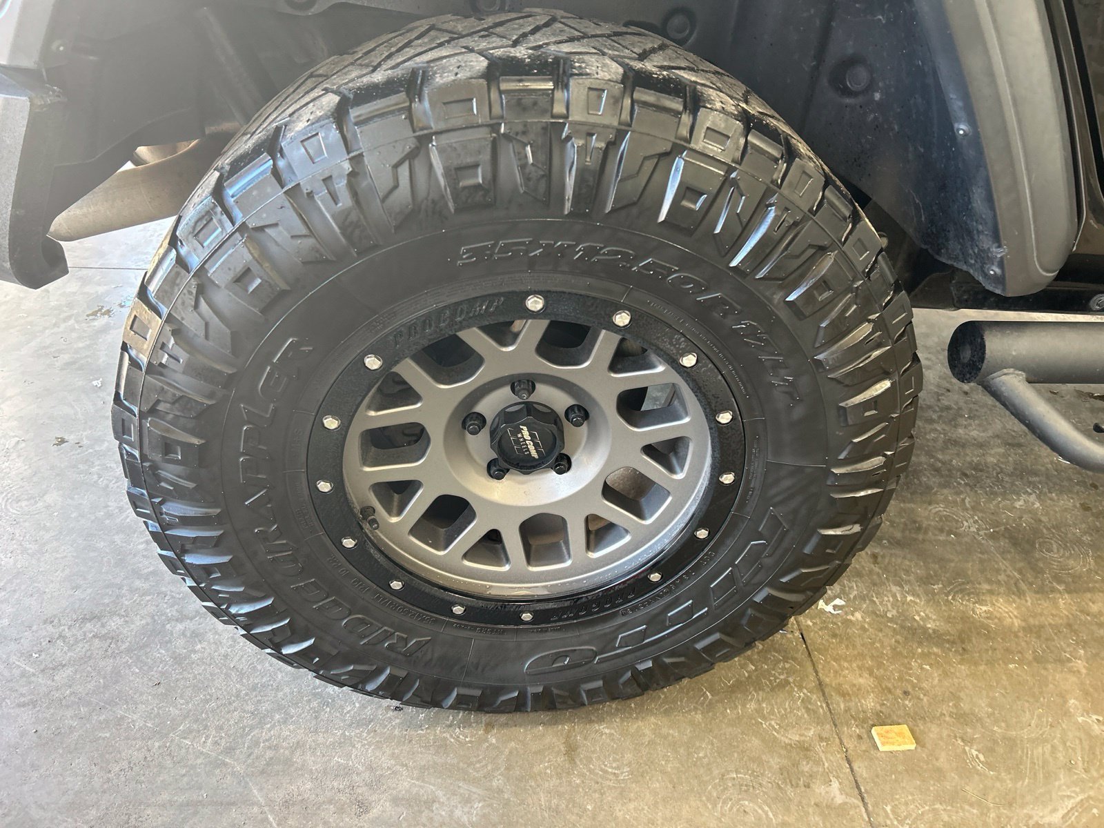 Used 2018 Black Jeep Unlimited Sport S image 20