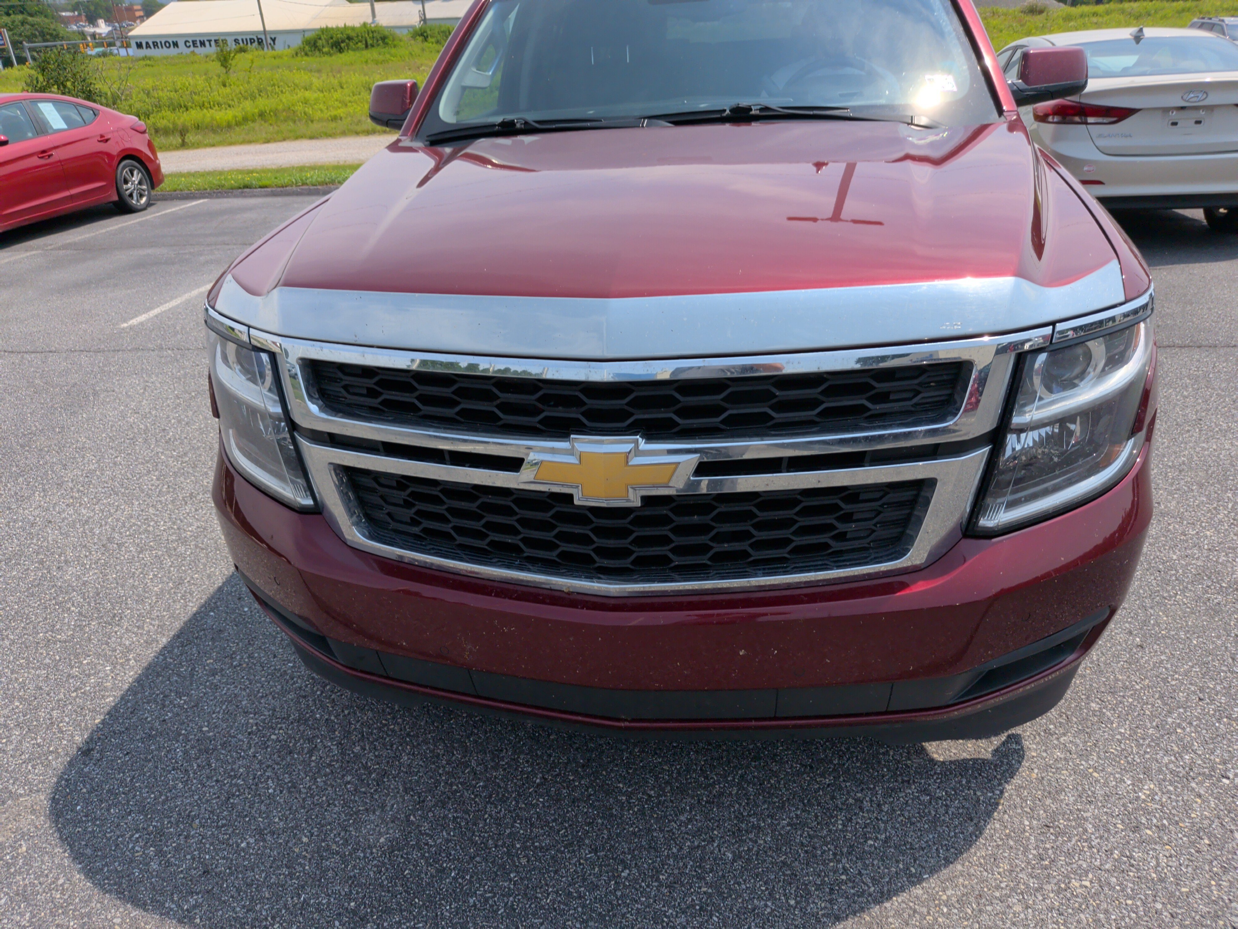 2017 Chevrolet Suburban LT - Photo 7