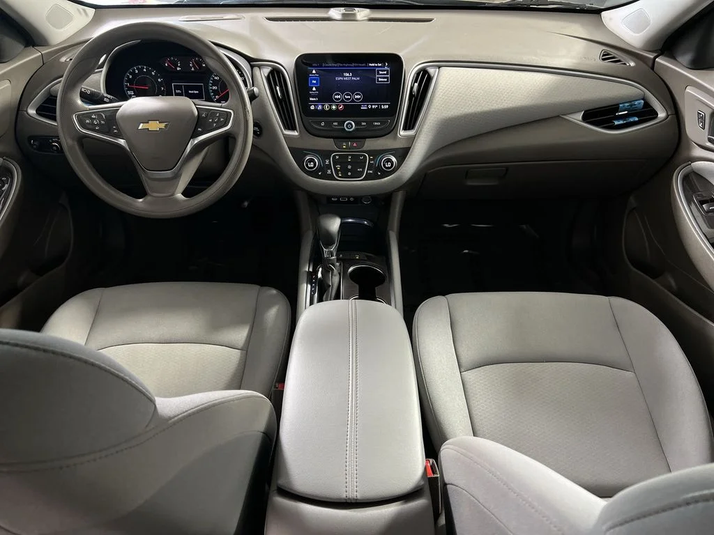 Used 2025 Gray Chevrolet LT image 21