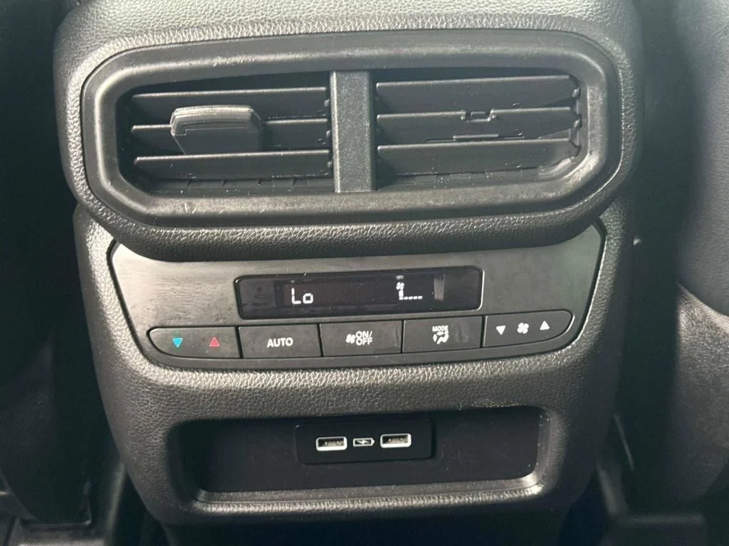 Used 2023  Honda Touring image 15