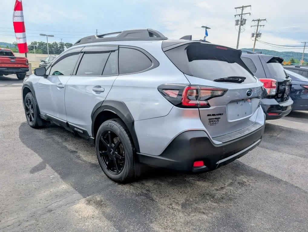 Used 2024 Ice Silver Metallic Subaru Onyx Edition XT image 6