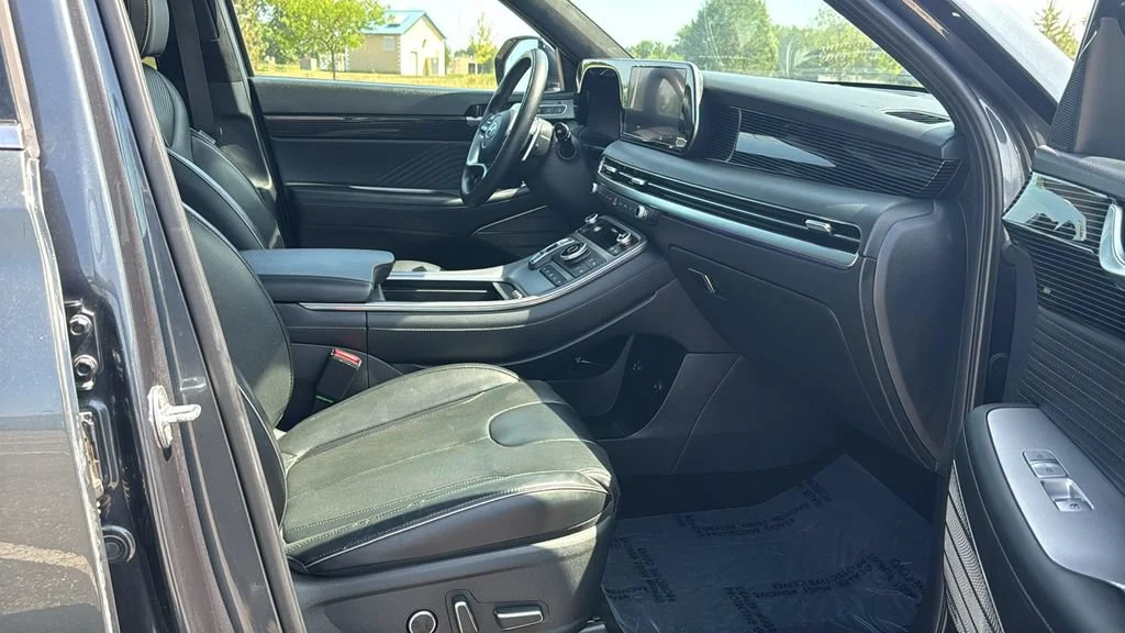 Used 2024 Gray Hyundai Calligraphy image 8